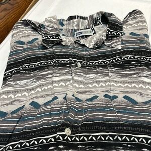 United Mens Shirt Size XL